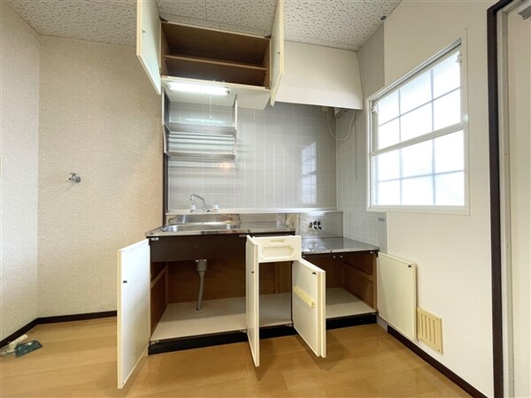 居室(キッチン収納)
