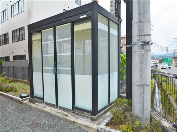 外観(敷地内ゴミ置き場)