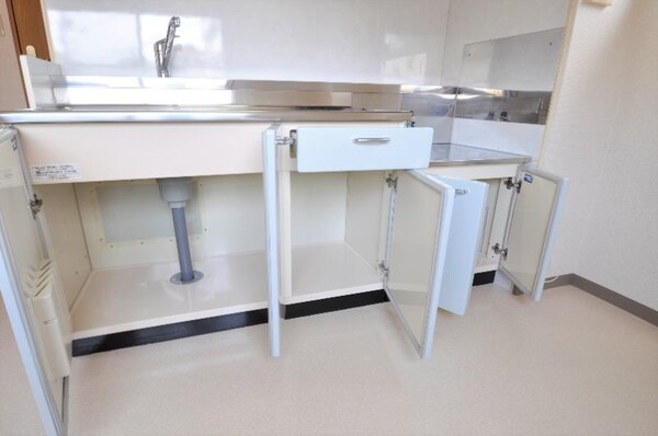 居室(キッチン収納)