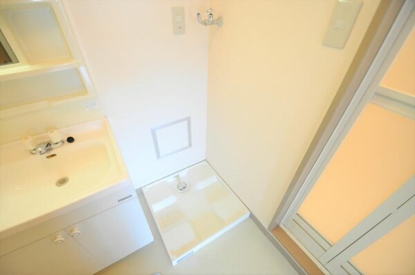 居室(洗濯機置場)