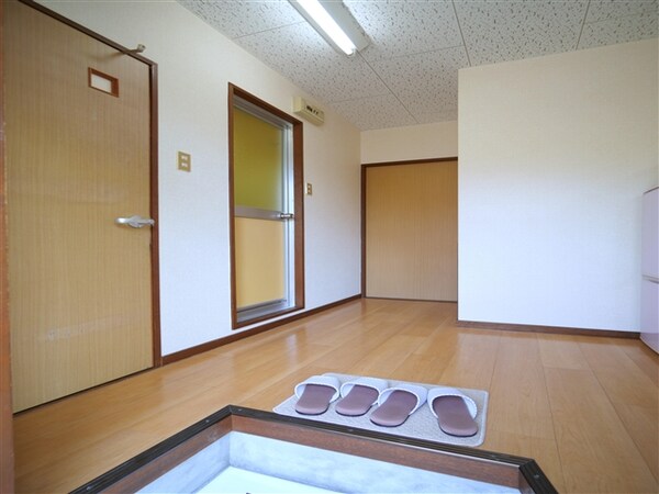 居室(玄関スペース)