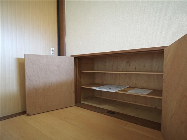 物件内観写真6　(収納スペース)