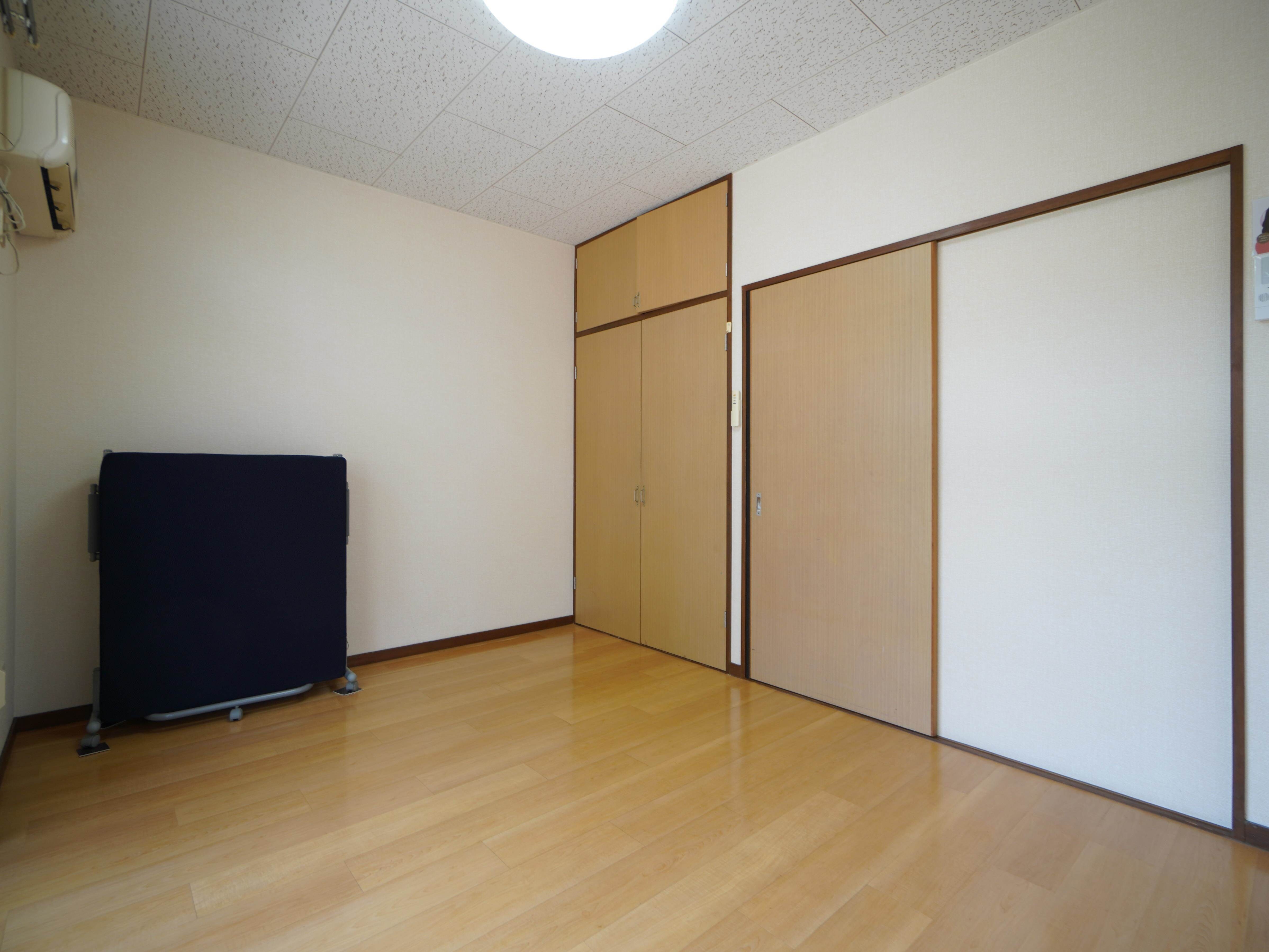 物件内観写真11　(居室)