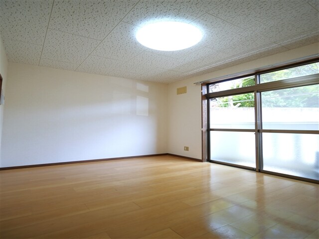 物件内観写真12　(居室)