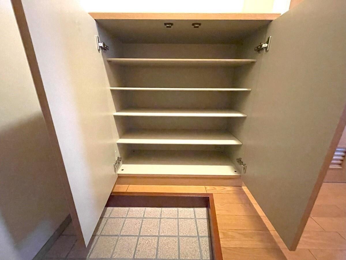 物件内観写真6　(シューズボックス)