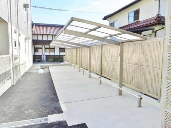 外観(駐輪場)