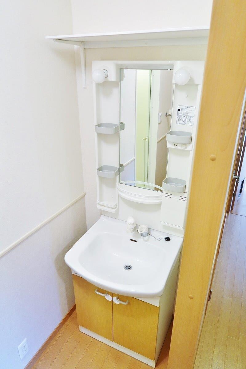 物件内観写真14　(洗面台)