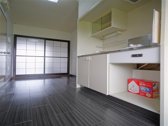 物件内観写真7　(キッチンスペース)