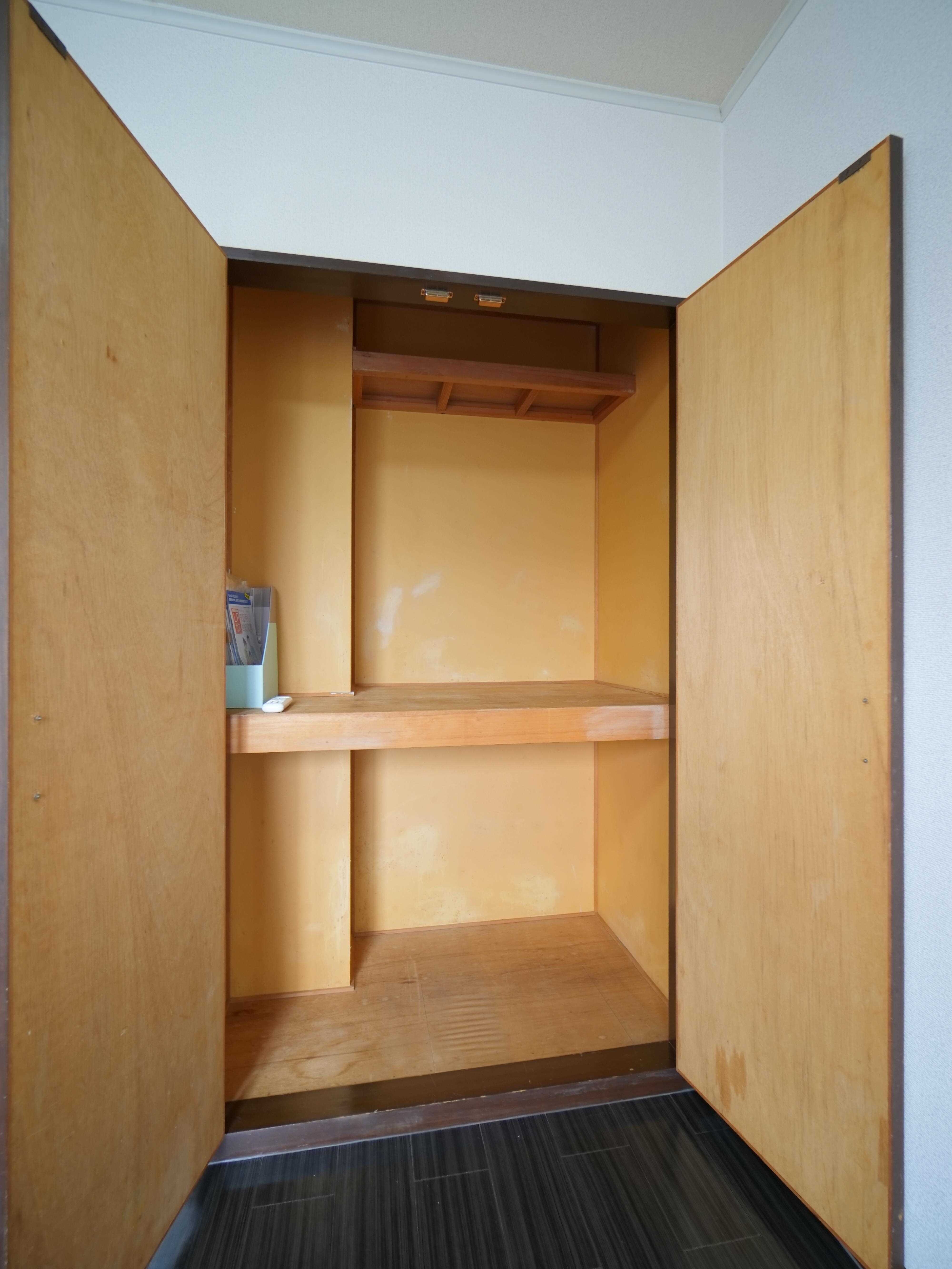 物件内観写真13　(収納スペース)
