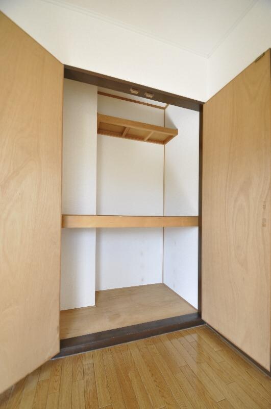 物件内観写真13　(収納)