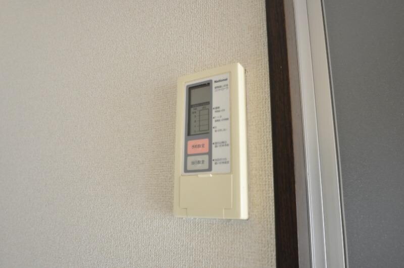 物件内観写真19　(給湯パネル)