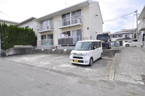 プレジール西棟外観写真