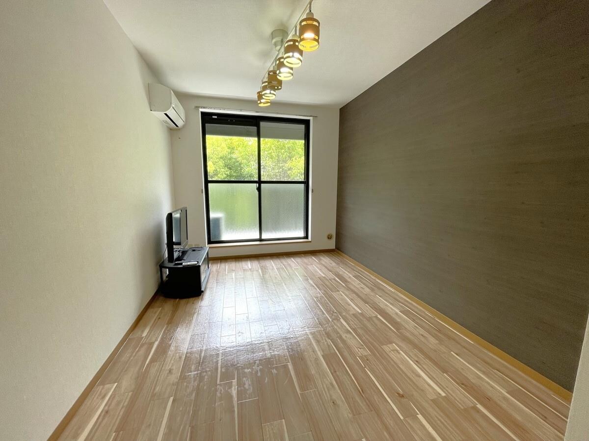 物件内観写真10　(居室)