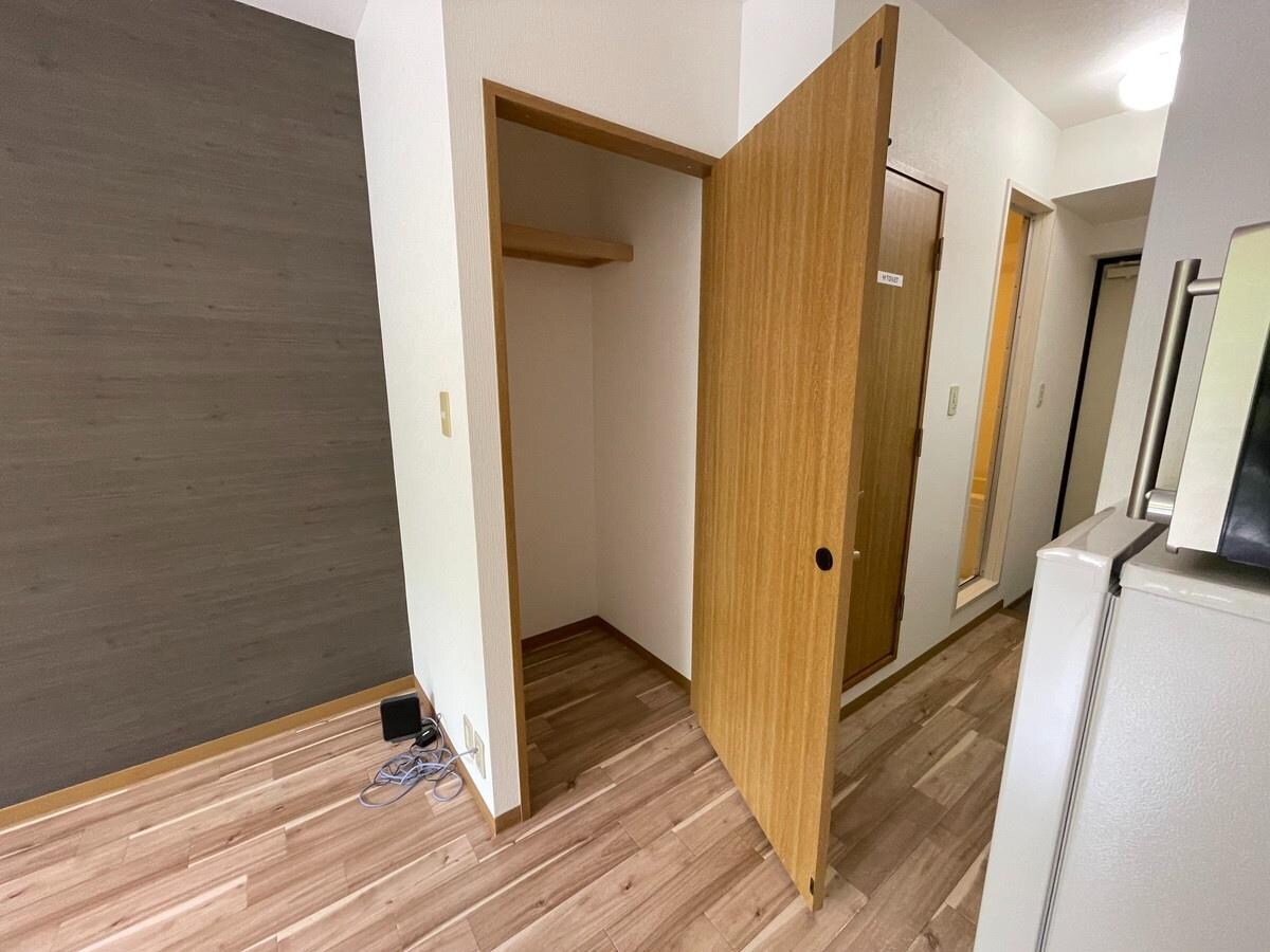 物件内観写真12　(クローゼット)