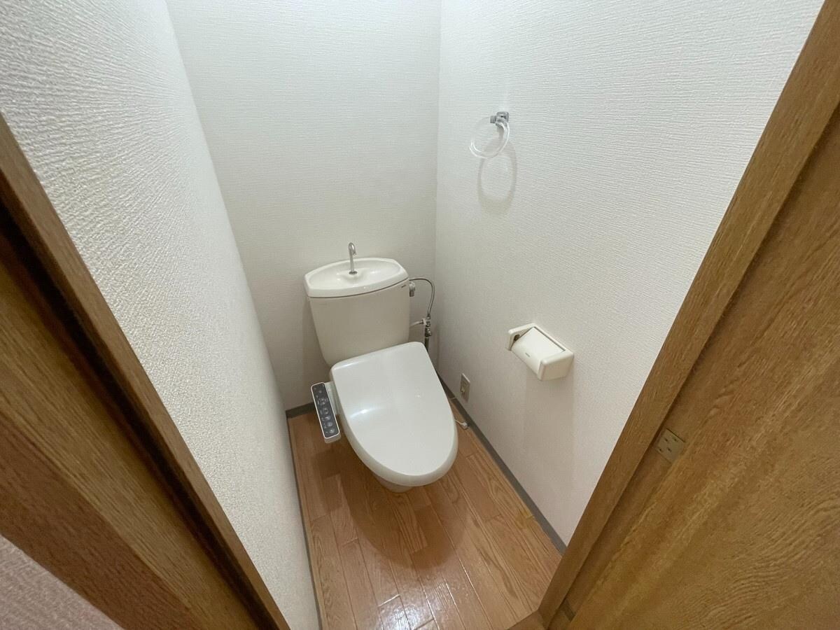 物件内観写真15　(トイレ)