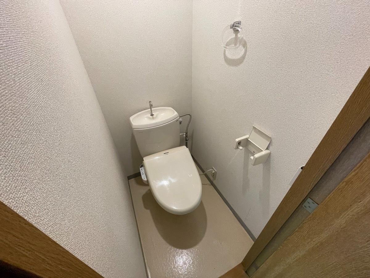 物件内観写真15　(トイレ)