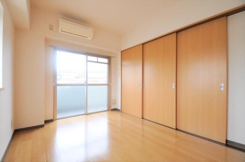 物件内観写真11　(居室1)