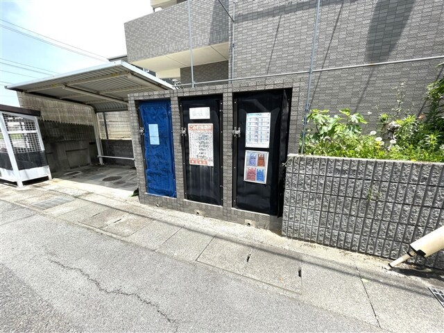 物件外観写真3　(ごみステーション)