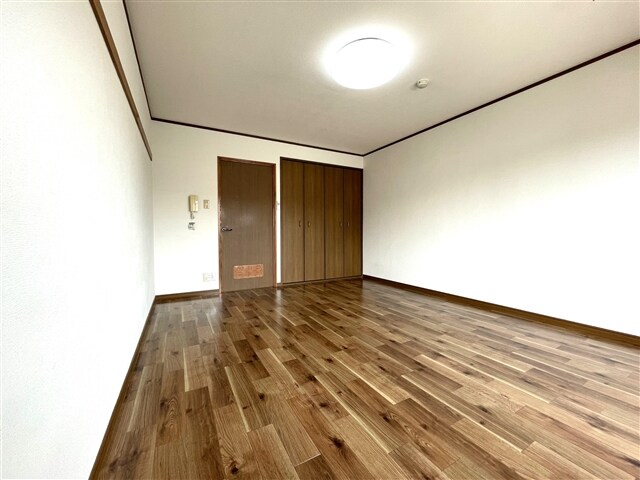 物件内観写真13　(居室)