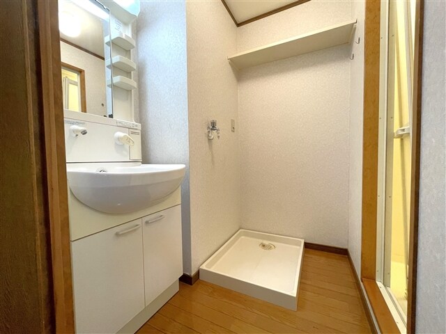 物件内観写真17　(脱衣所)