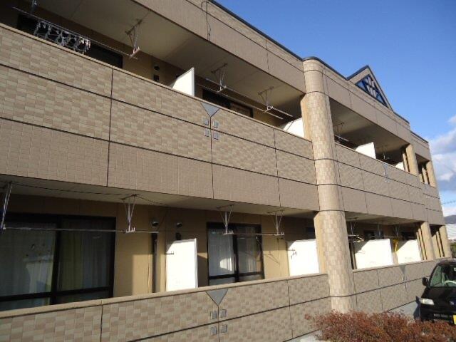 物件外観写真2　(外観写真（昼）)