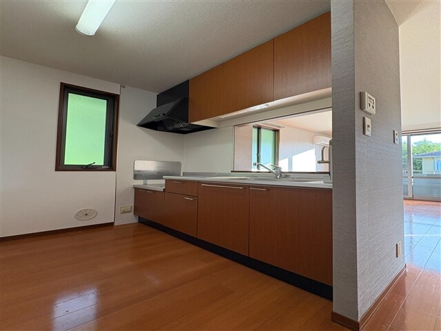 物件内観写真9　(キッチンスペース)