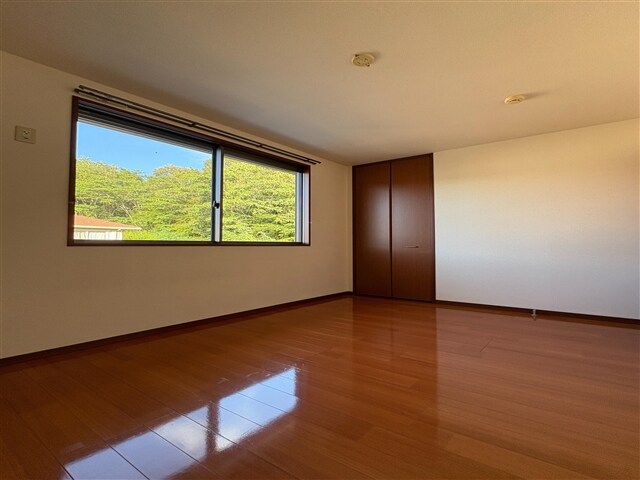 物件内観写真12　(洋室)