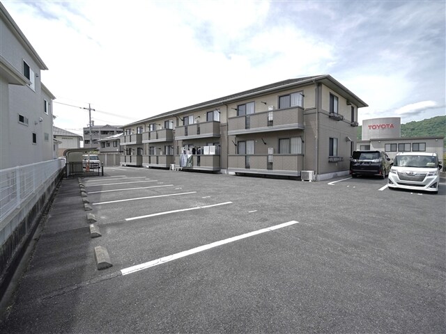 物件外観写真1　(外観)