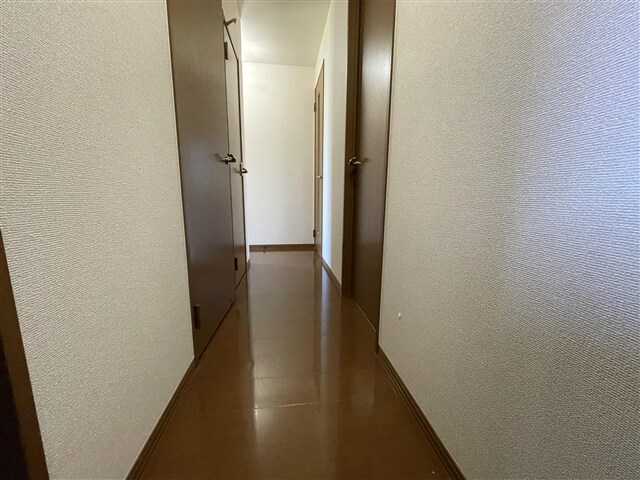 物件内観写真6　(玄関)