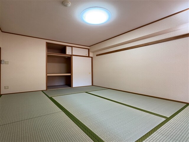 物件内観写真14　(居室3)