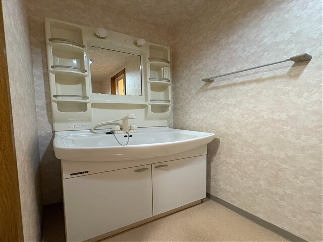 物件内観写真18　(洗髪洗面化粧台)