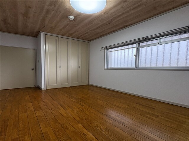 物件内観写真10　(洋室4.5帖)