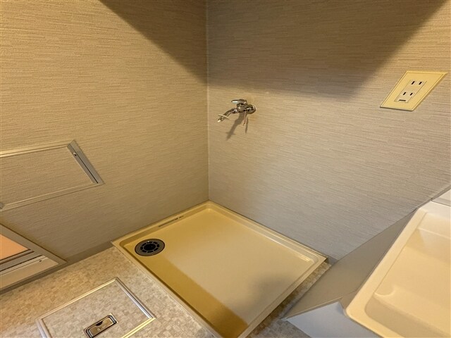 物件内観写真15　(室内洗濯機置場)