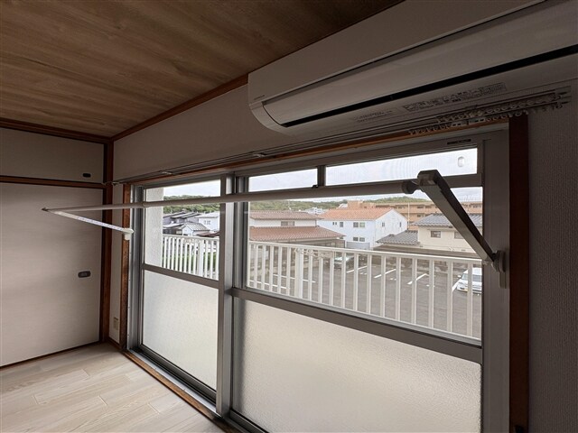 物件内観写真22　(室内物干)