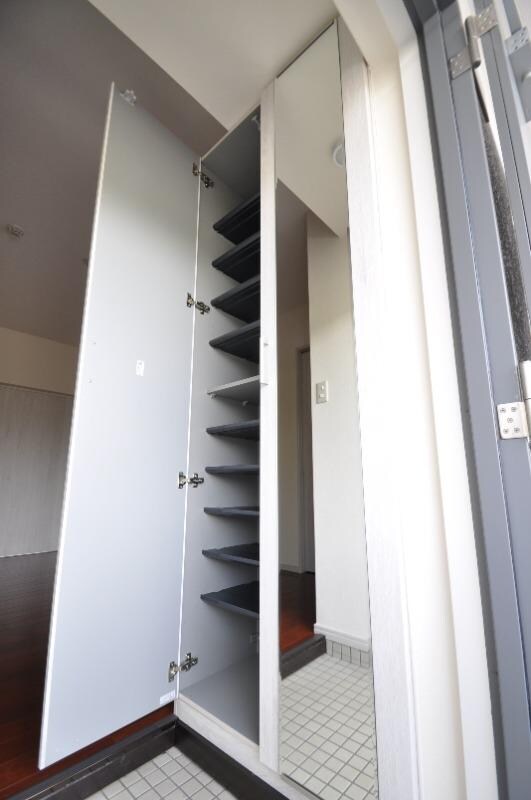 物件内観写真5　(シューズボックス)