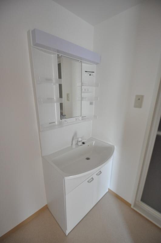 物件内観写真16　(独立洗面台)