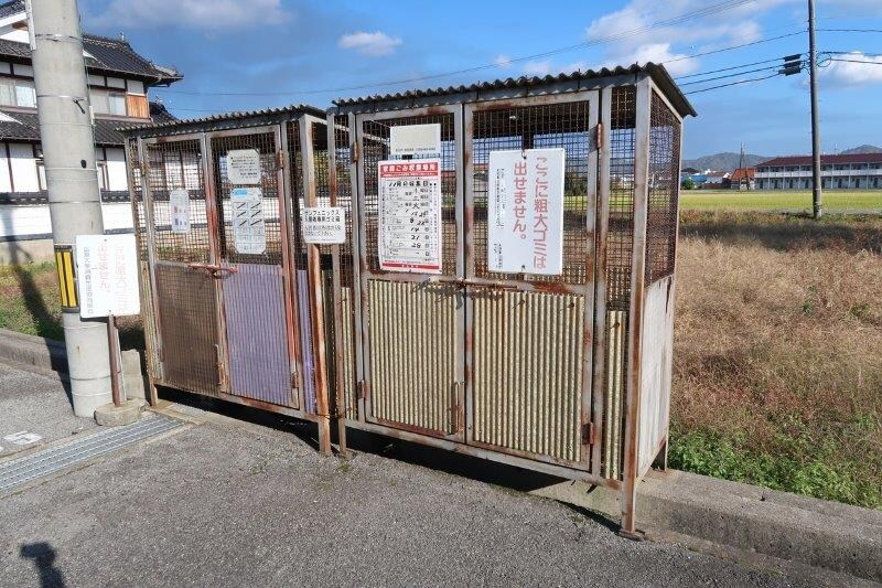 物件外観写真3　(ゴミステーション)