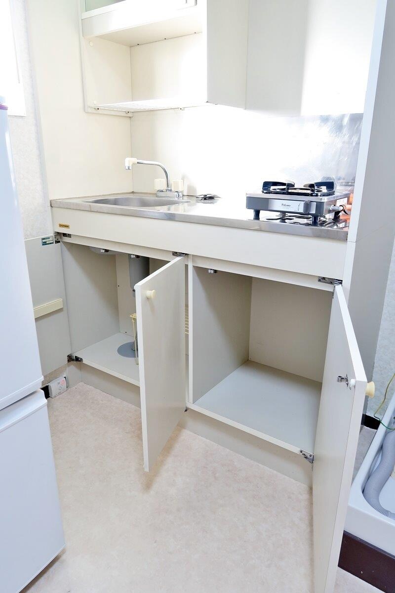 物件内観写真9　(キッチン収納)