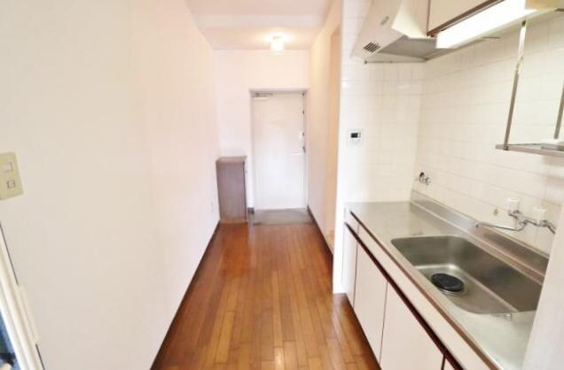 物件内観写真6　(キッチンスペース)