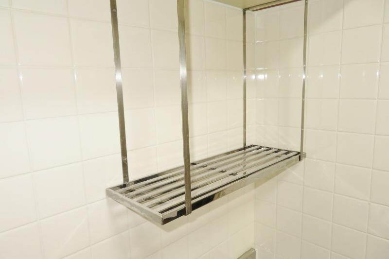 物件内観写真9　(キッチン吊戸棚)