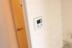 物件内観写真13　(給湯パネル)