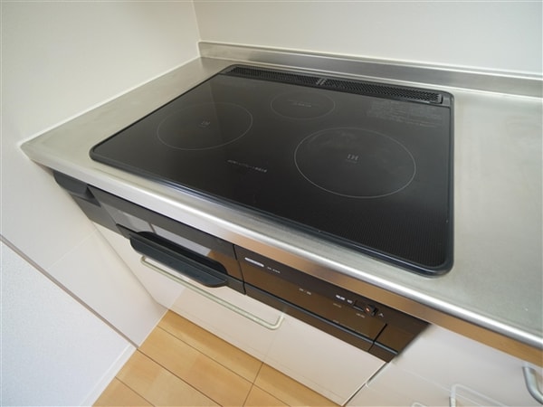 居室(2口ＩＨ＋1口ラジエント＋グリル)