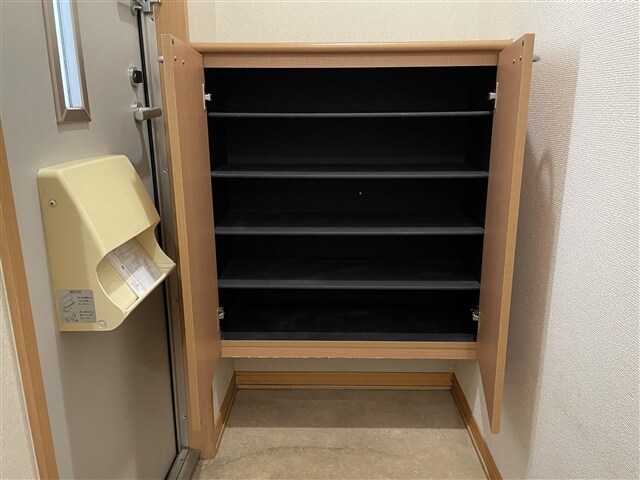 物件内観写真4　(シューズボックス)