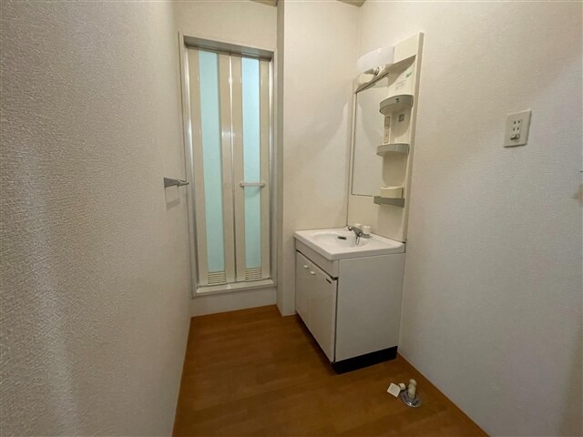 物件内観写真14　(洗面脱衣スペース)