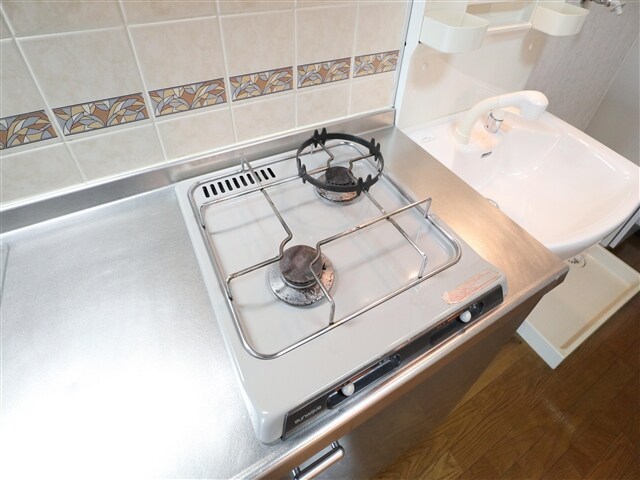 物件内観写真9　(ガスコンロ)
