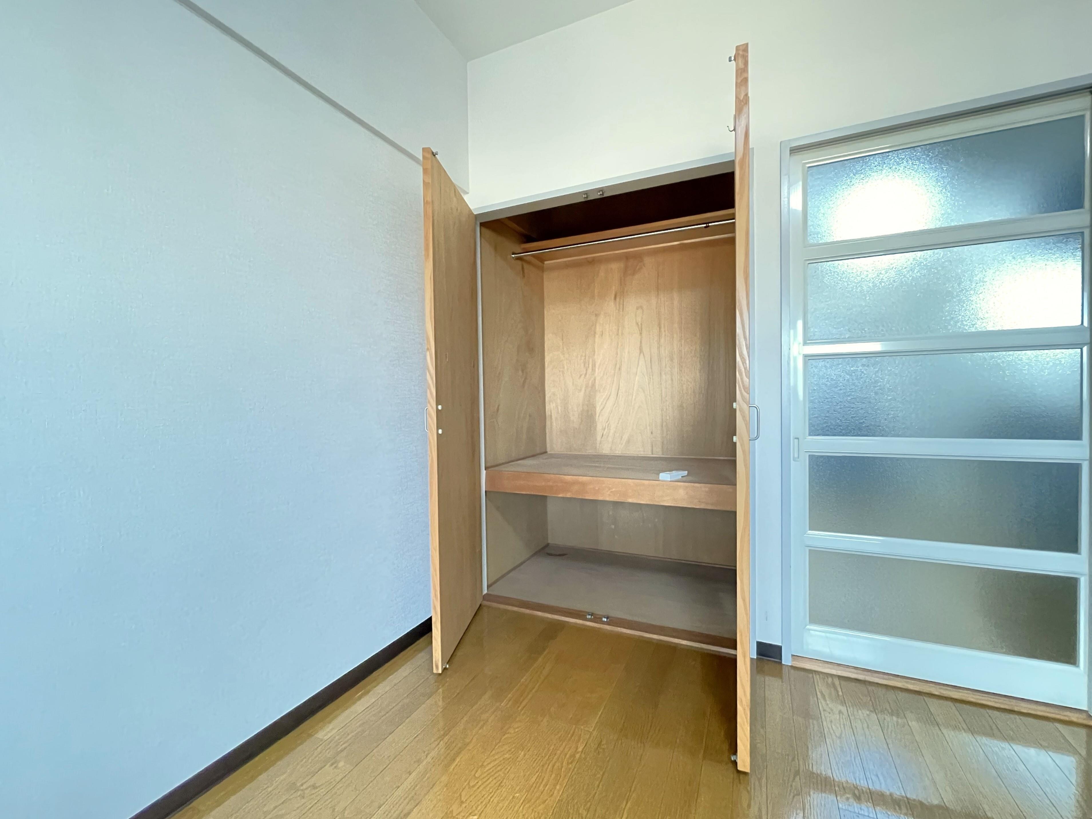 物件内観写真12　(クローゼット)