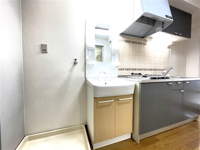 物件内観写真13　(洗面台)