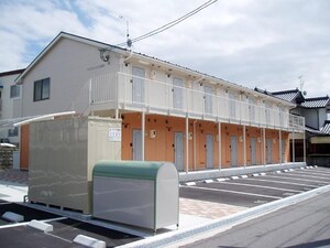 アップルハウス2番館外観写真