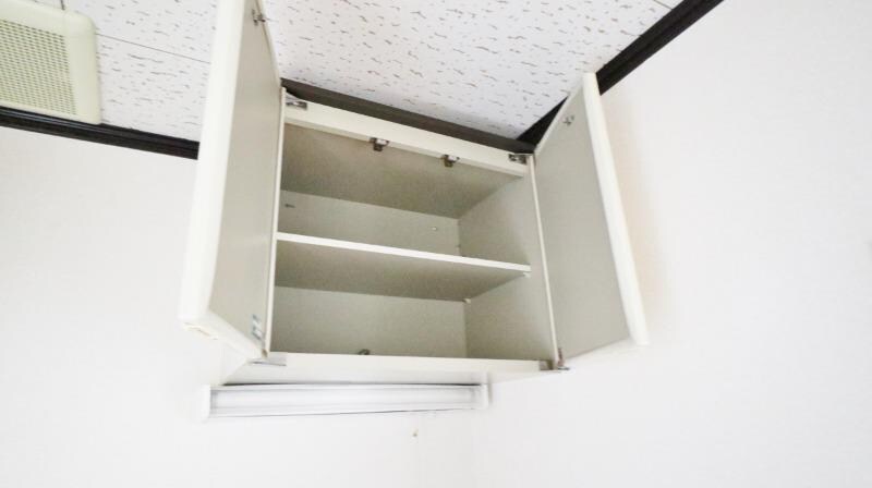 物件内観写真8　(キッチン収納)