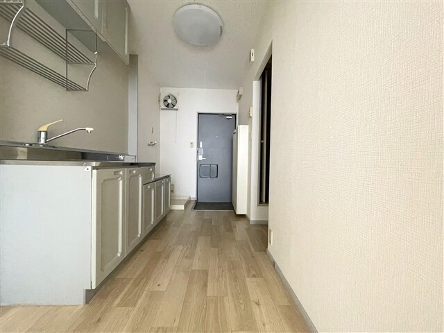 物件内観写真7　(キッチンスペース)